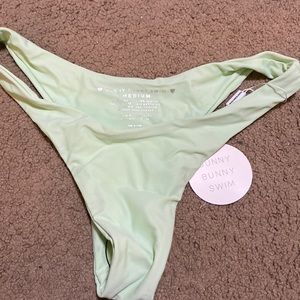 Sunny bunny swim willow bottoms size medium